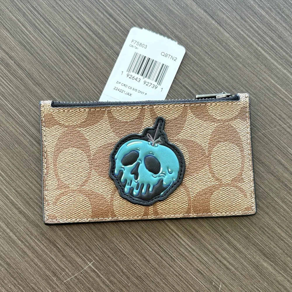 Coach Disney Poison Apple Signature Wallet - Limited Edition Zip Card Case - Picture 2 of 7